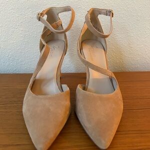 Cushioned Party/Wedding/Work Neutral Pointed Toe Strap Heel in Taupe Suede